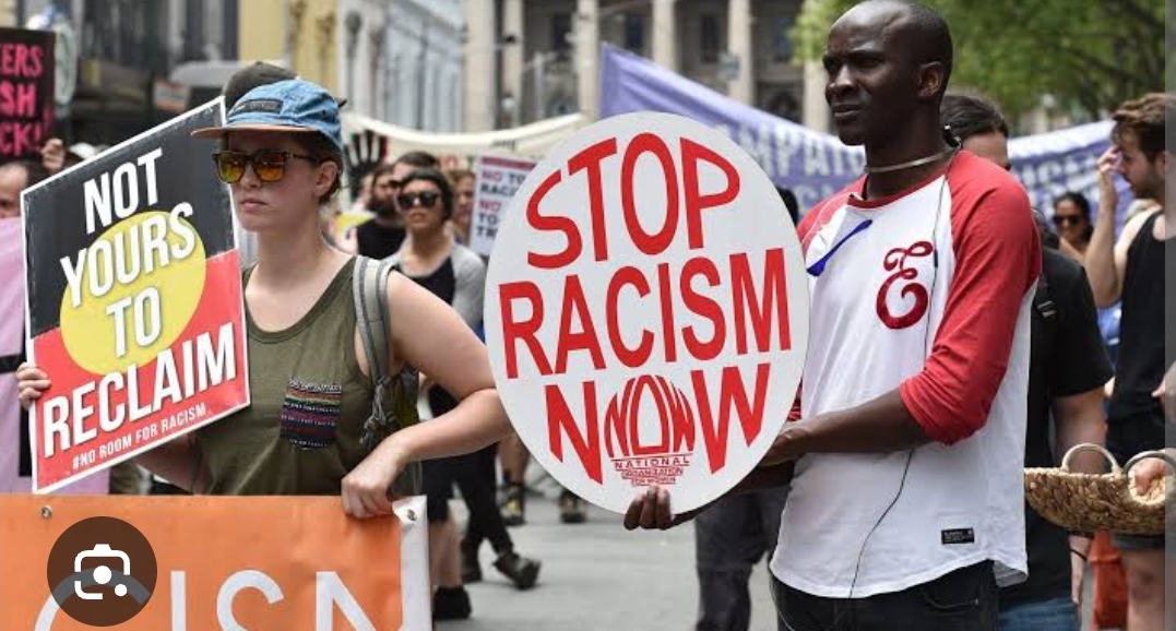 Skilled Migrants Facing Barriers in Every Aspect of Life in Australia, Commissioner Warns